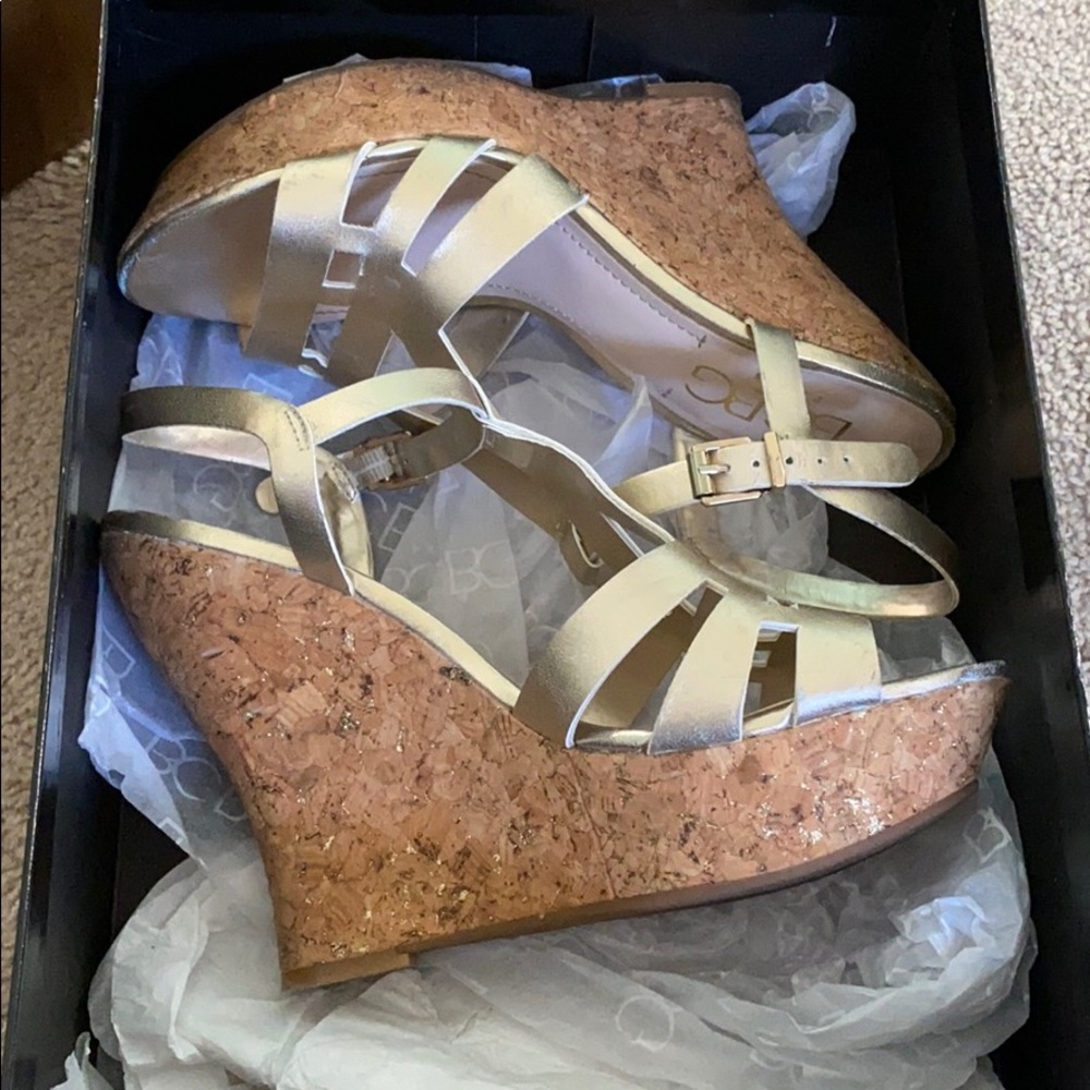 BCBG PARIS White Gold Lunas